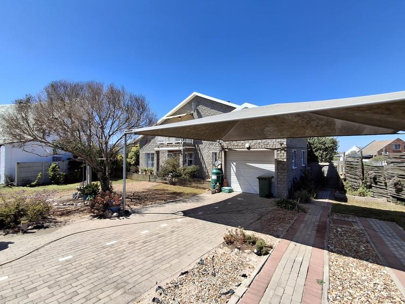 3 Bedroom Property for Sale in Britannia Bay Western Cape